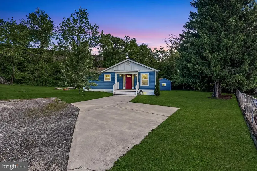 703 Cedar Ave, Glen Burnie, MD 21061 - #2