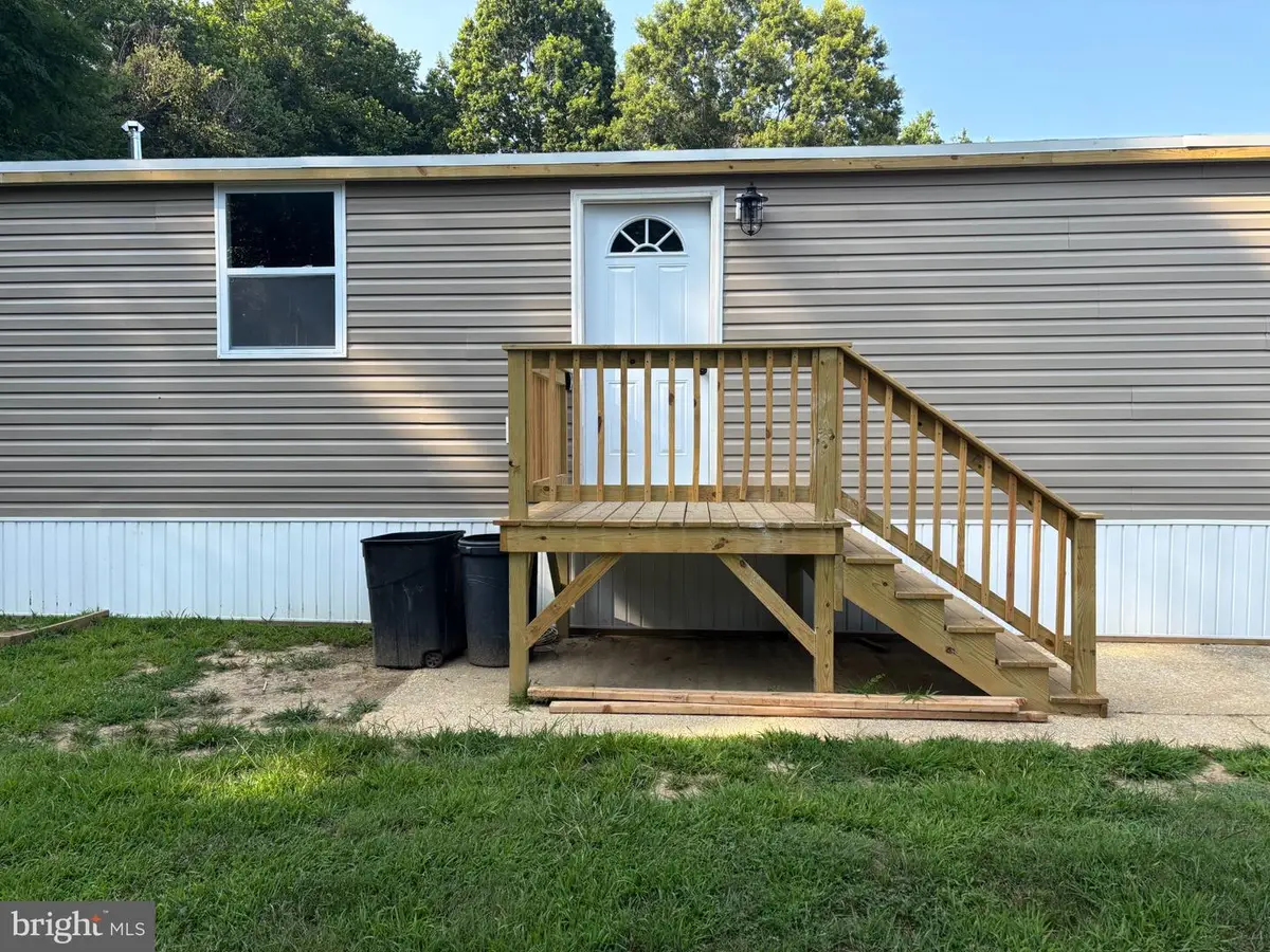 214 Jaguar Dr, Lothian, MD 20711 - #1