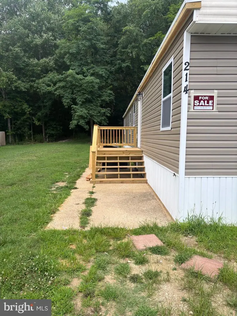 214 Jaguar Dr, Lothian, MD 20711 - #3