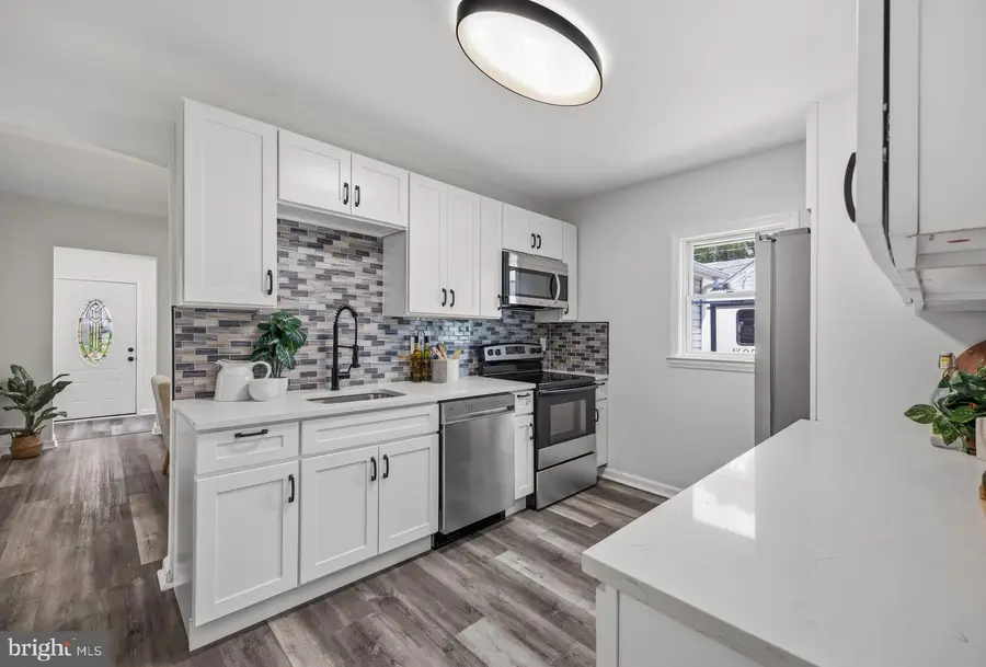 1561 Efford Rd, Pasadena, MD 21122 - #2