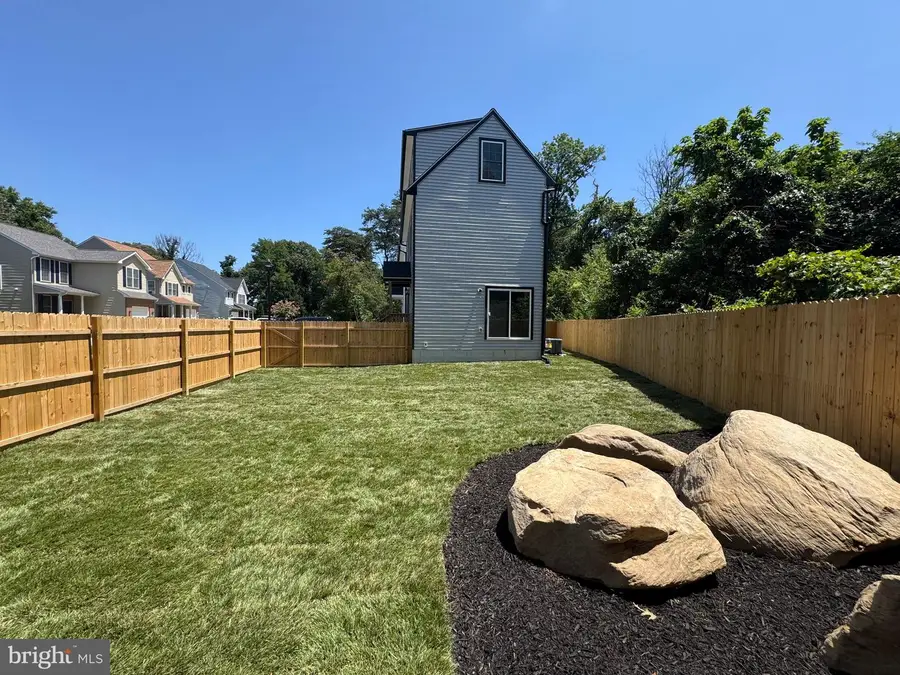 309 Broad Ave, Glen Burnie, MD 21061 - #2