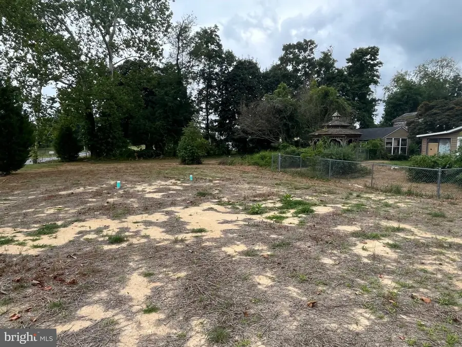3611 Solomons Island Rd, Harwood, MD 20776 - #2