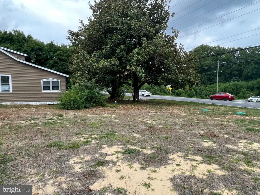 3611 Solomons Island Rd, Harwood, MD 20776 - #3