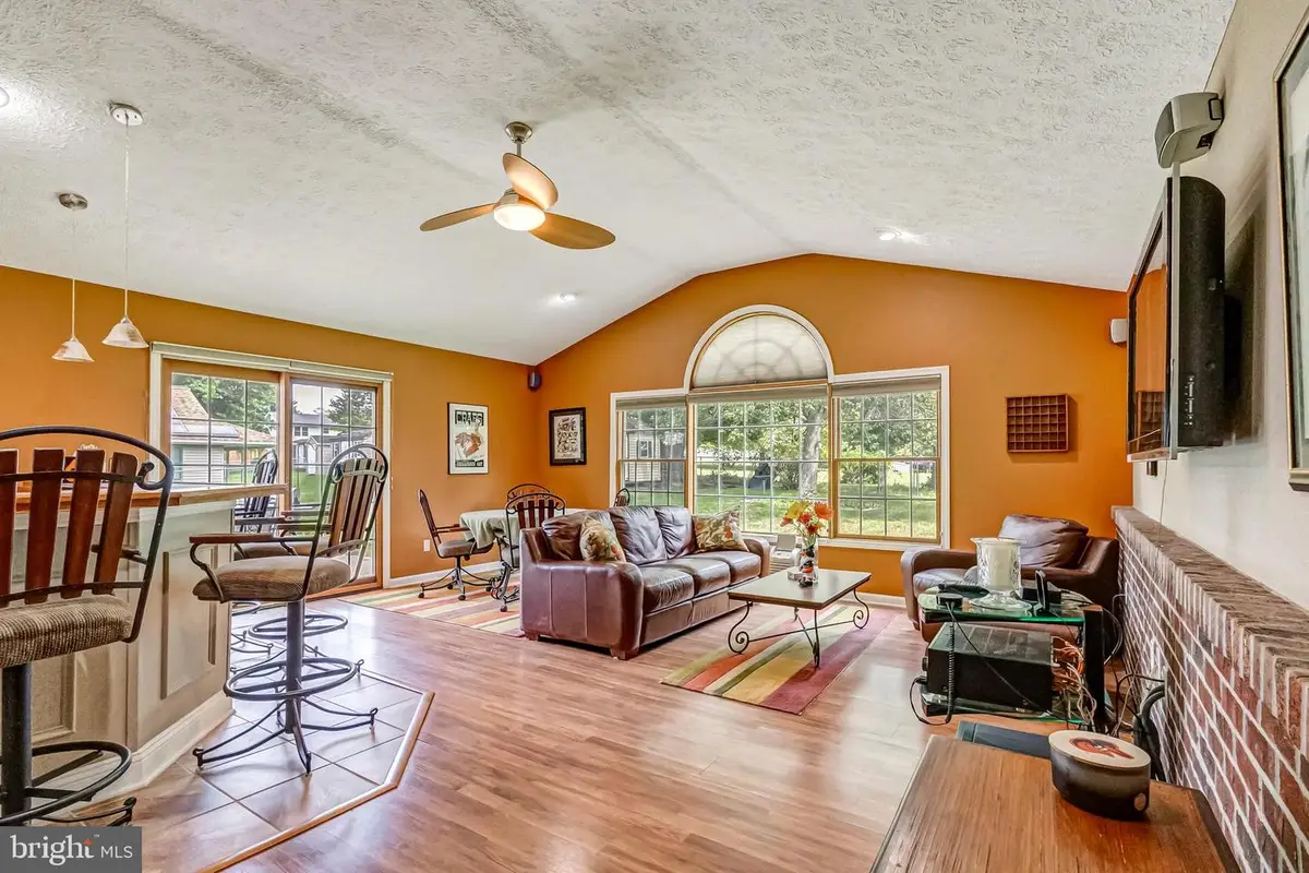 8137 Windmill Ct, Severn, MD 21144 - #1