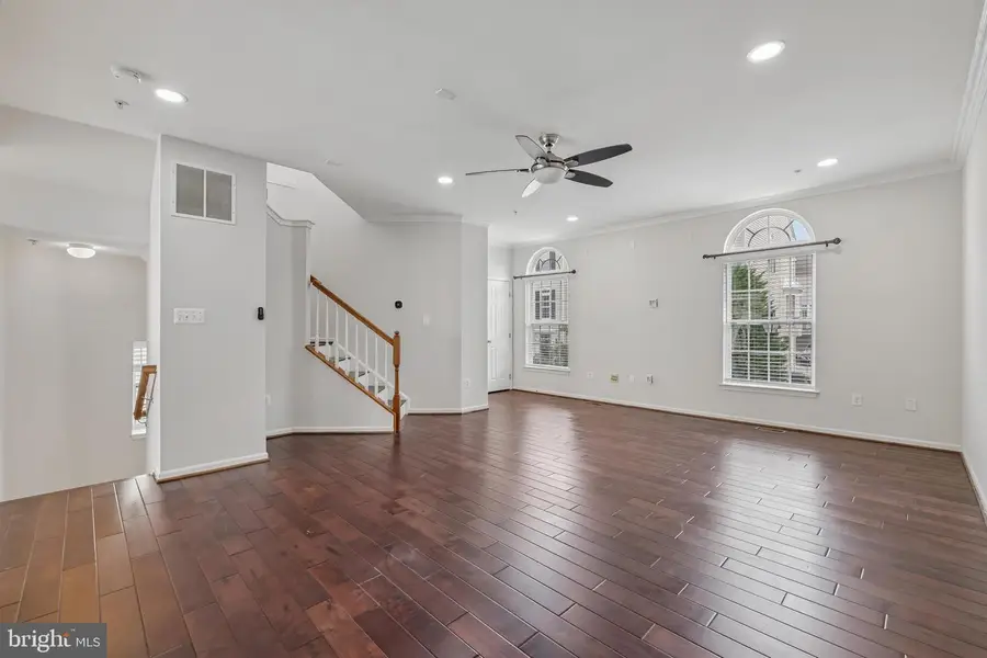 7644 Sandhurst Ln, Hanover, MD 21076 - #2