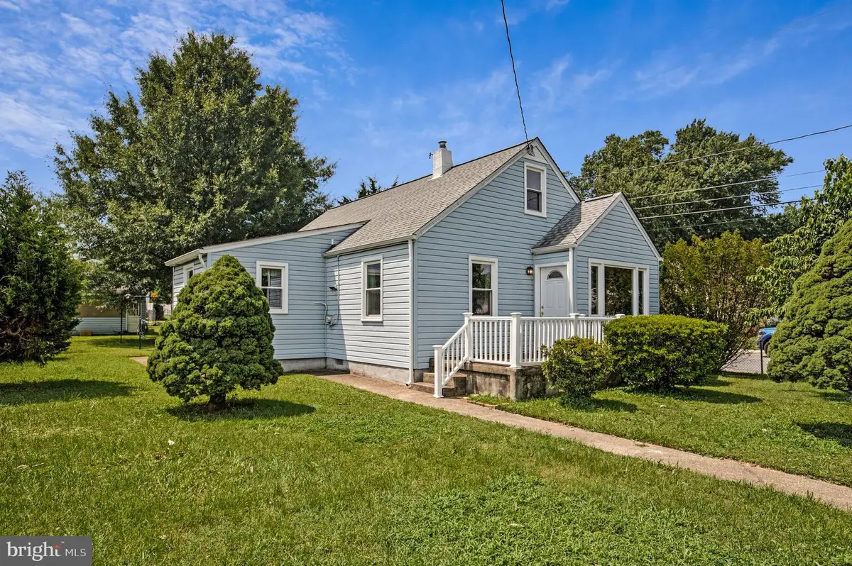 413 Laura Ave, Linthicum Heights, MD 21090 - #1