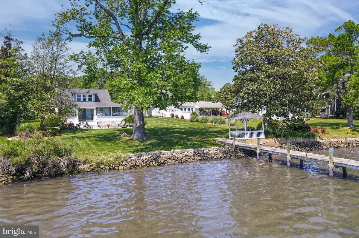 4915 E Chalk Point Rd, West River, MD 20778 - #1