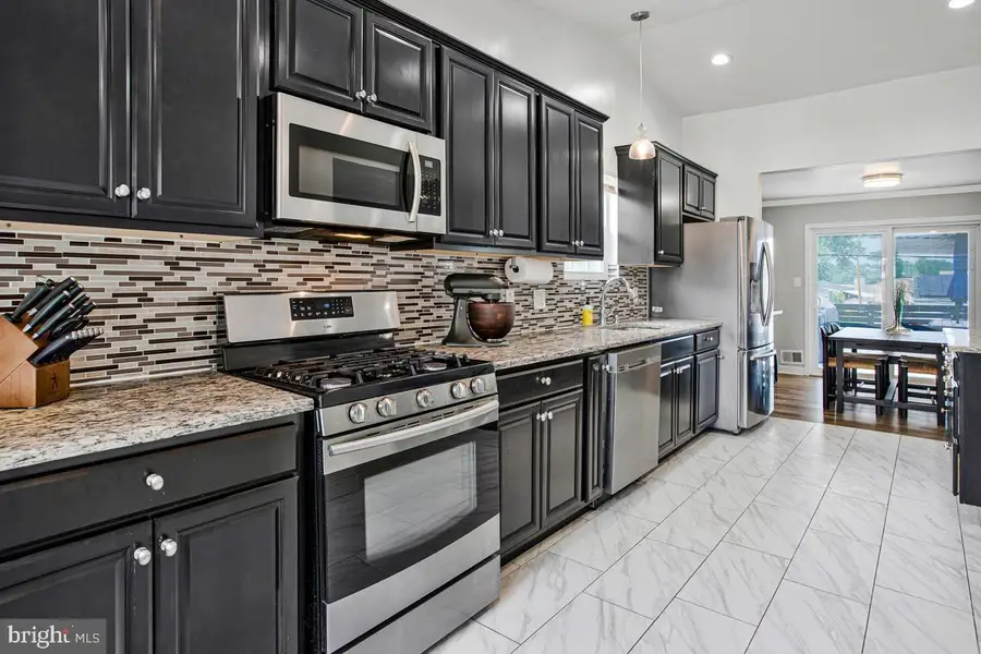 110 Point Pleasant Rd, Glen Burnie, MD 21060 - #3