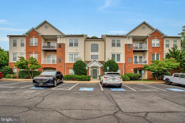 2412 Chestnut Terrace Ct #102, ODENTON, MD 21113