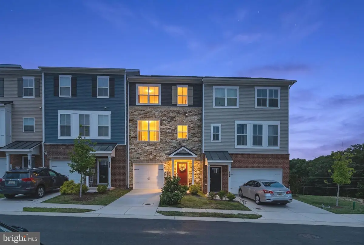 7013 Fox Glove Ln, Hanover, MD 21076 - #1