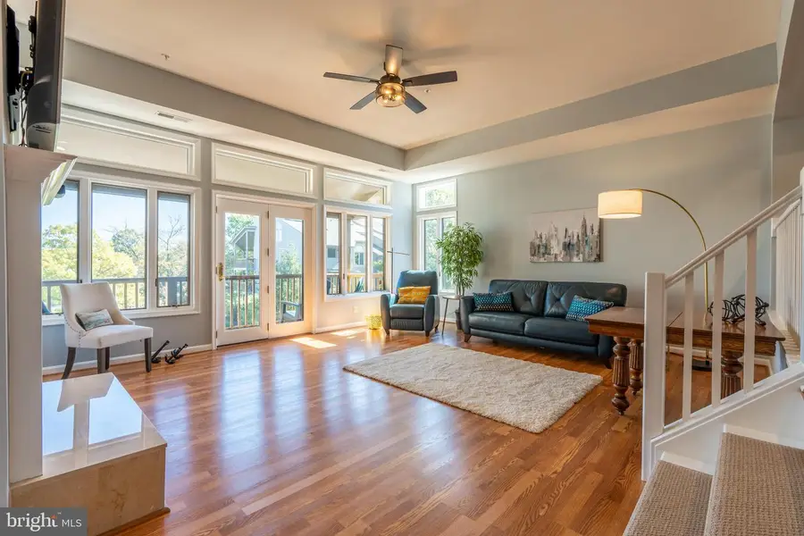 7038 Clinton Ct #11b, Annapolis, MD 21403 - #3