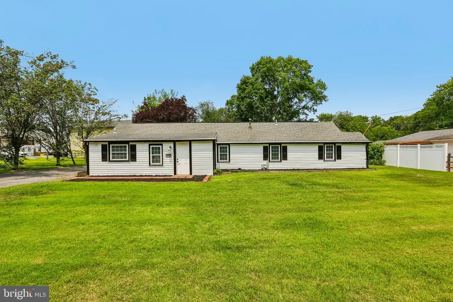 1110 Bradley Rd, Pasadena, MD 21122 - #2