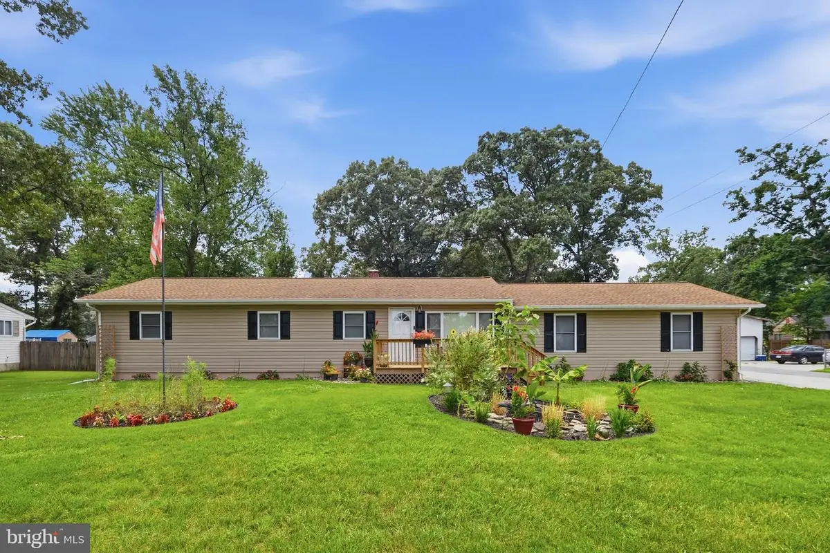 550 Sunset Knoll Rd, Pasadena, MD 21122 - #1