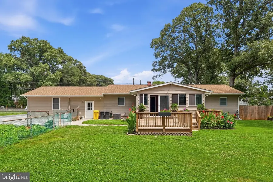 550 Sunset Knoll Rd, Pasadena, MD 21122 - #3