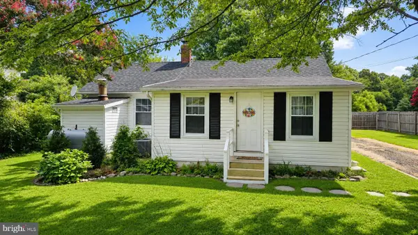1314 Pine St, SHADY SIDE, MD 20764