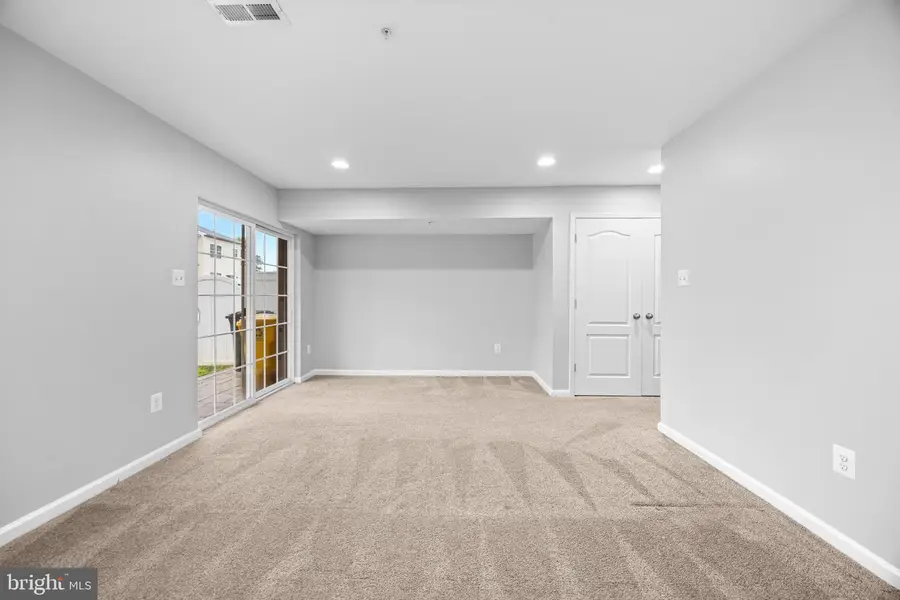 7665 Timbercross Ln, Glen Burnie, MD 21060 - #3
