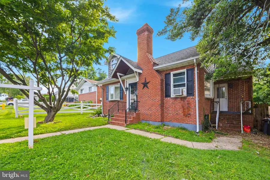 214 Chelsea Rd, Pasadena, MD 21122 - #2