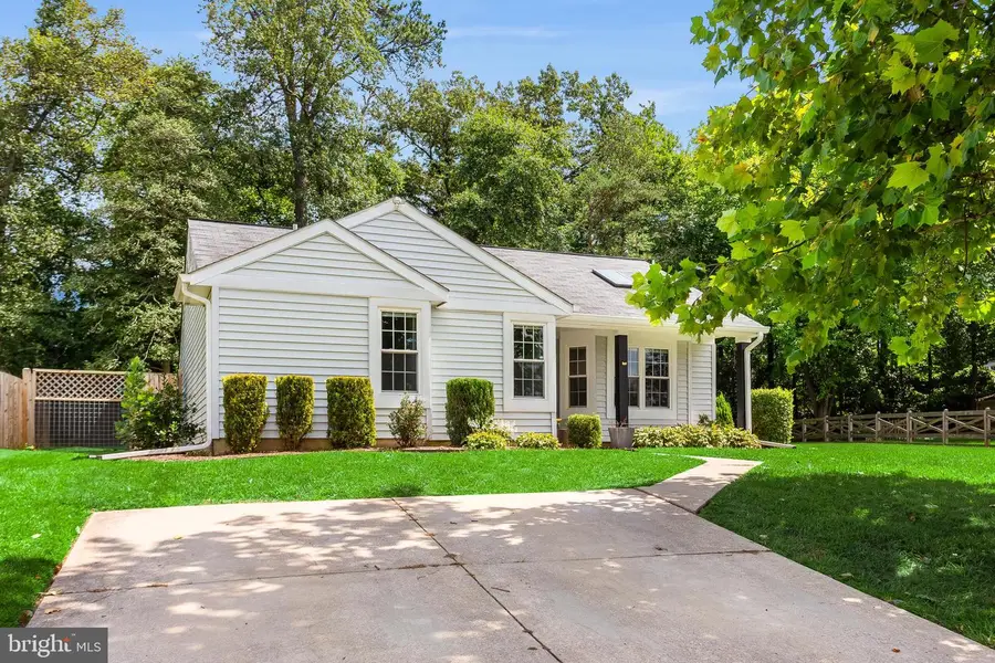 305 Alexis Dr, Glen Burnie, MD 21061 - #3