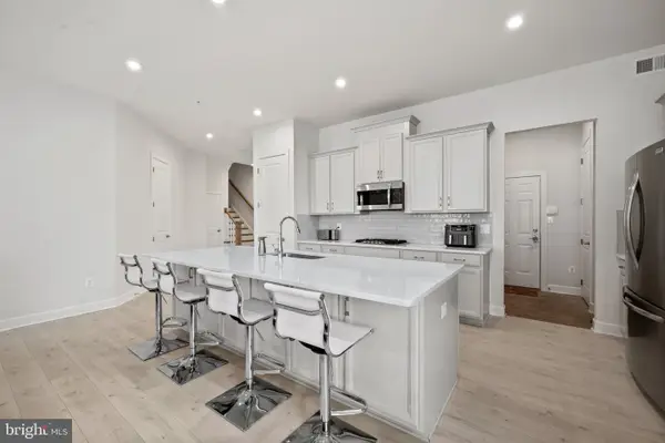 2885 Broad Wing Dr, ODENTON, MD 21113