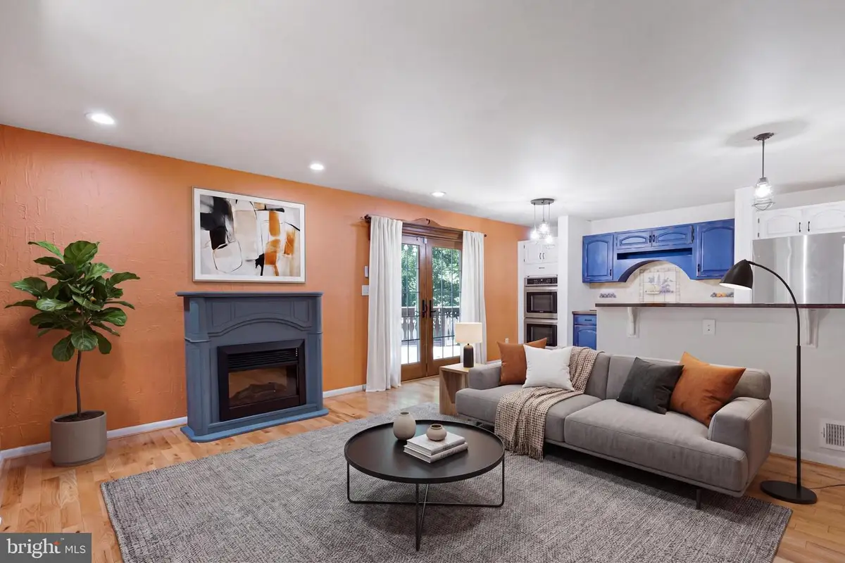 321 Maryland Ave, Pasadena, MD 21122 - #1