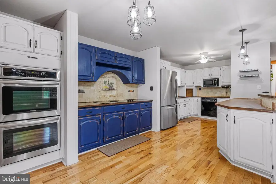 321 Maryland Ave, Pasadena, MD 21122 - #2