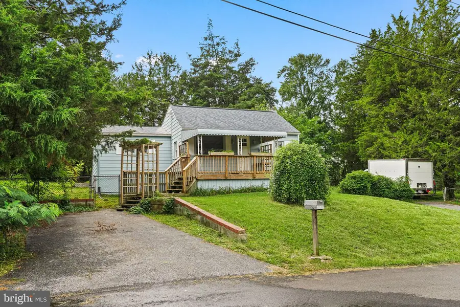 1209 Gloria Ave, Linthicum Heights, MD 21090 - #2