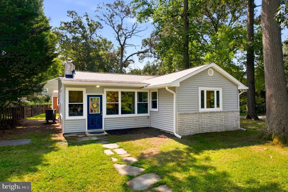 790 Rolling View Dr, Annapolis, MD 21409 - #1