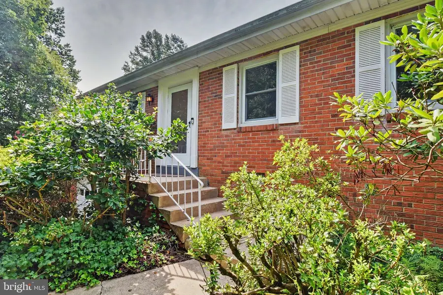 6303 Mallard Ln, Lothian, MD 20711 - #2