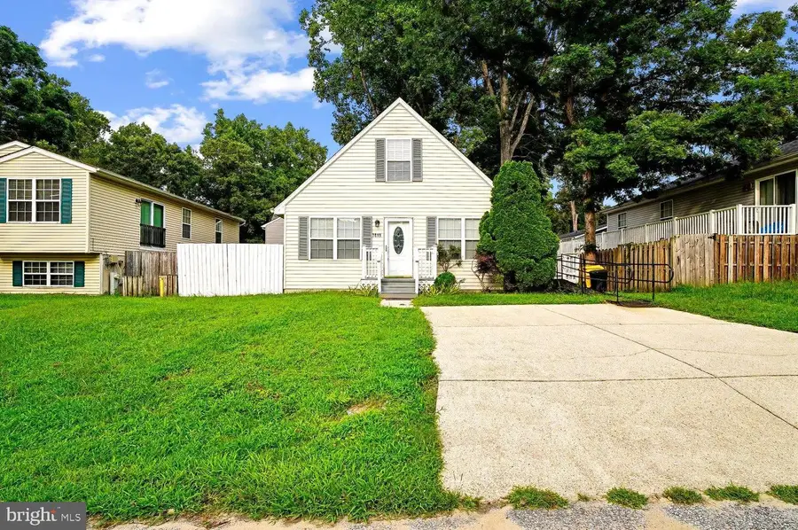 7819 Camp Rd, Pasadena, MD 21122 - #2