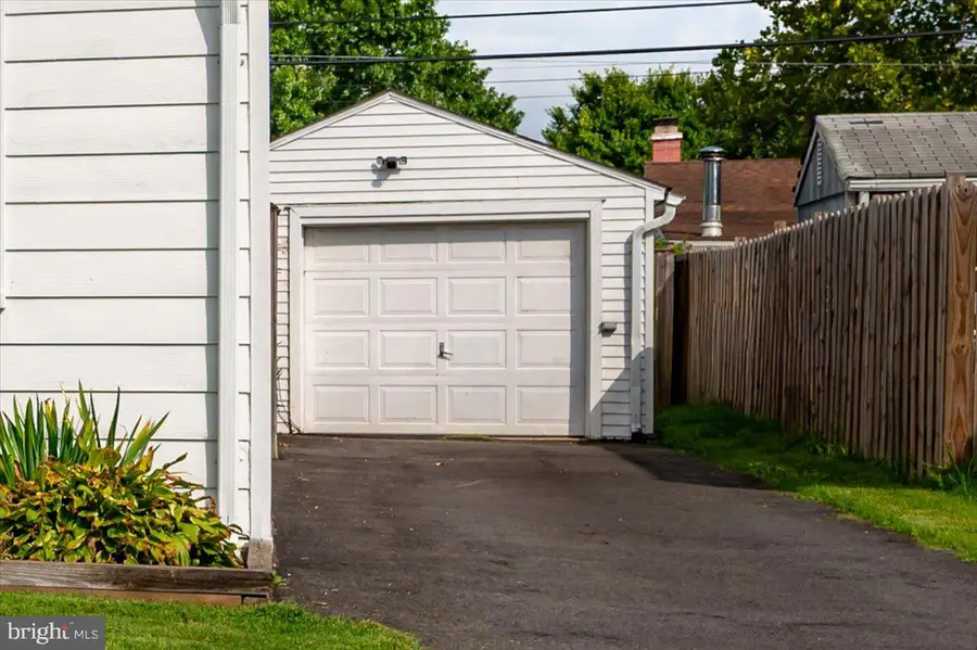1402 Isted Rd, Glen Burnie, MD 21060 - #3