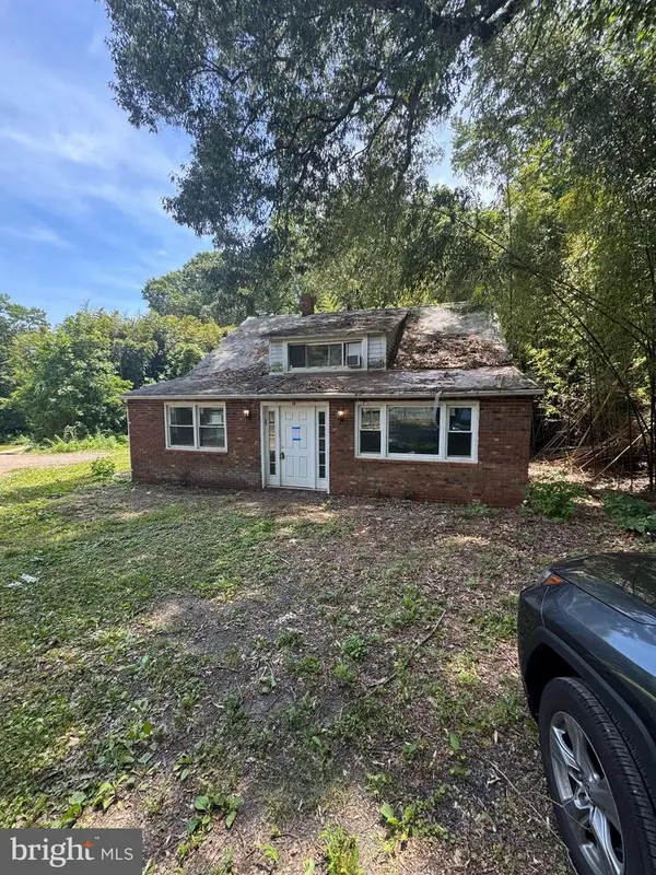 15 Tracys Ln, TRACYS LANDING, MD 20779