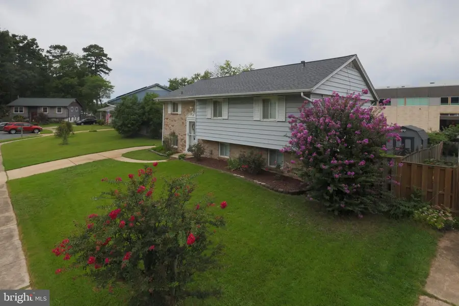 560 Lanny Ct, Millersville, MD 21108 - #3