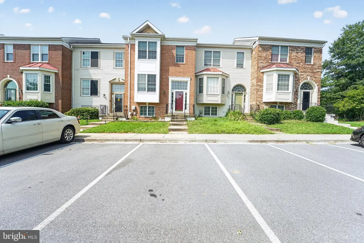 305 Saint Michaels Cir, Odenton, MD 21113 - #1