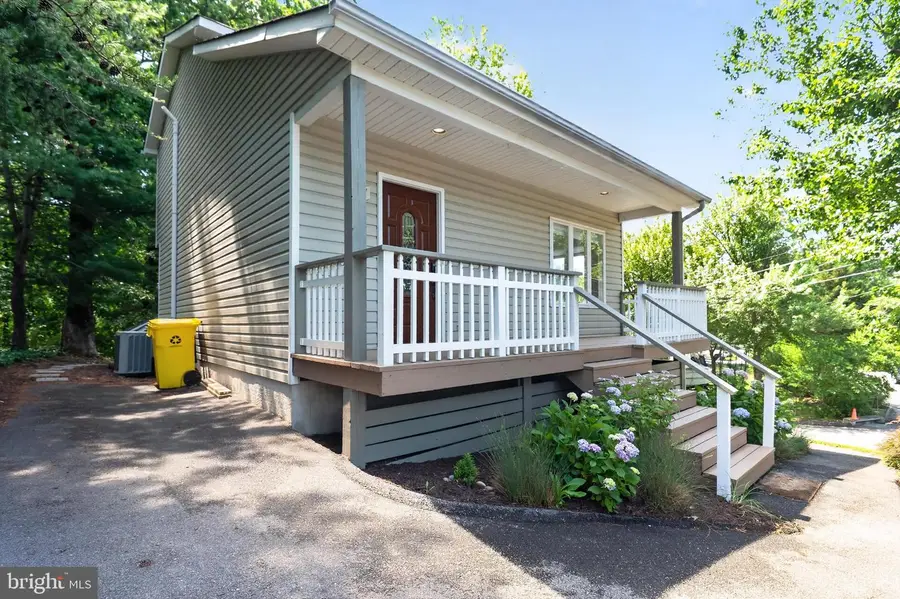 607 Overhill Dr, Edgewater, MD 21037 - #2