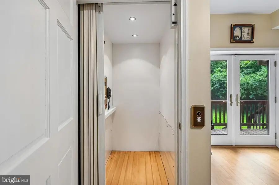 131 Kuethe Dr, Annapolis, MD 21403 - #3