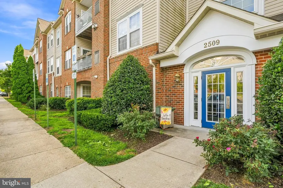 2509 Amber Orchard Ct W #303, Odenton, MD 21113 - #3