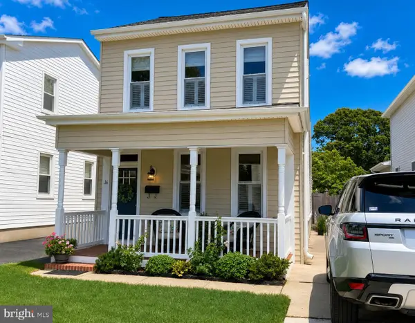 16 Woodlawn Ave, ANNAPOLIS, MD 21401