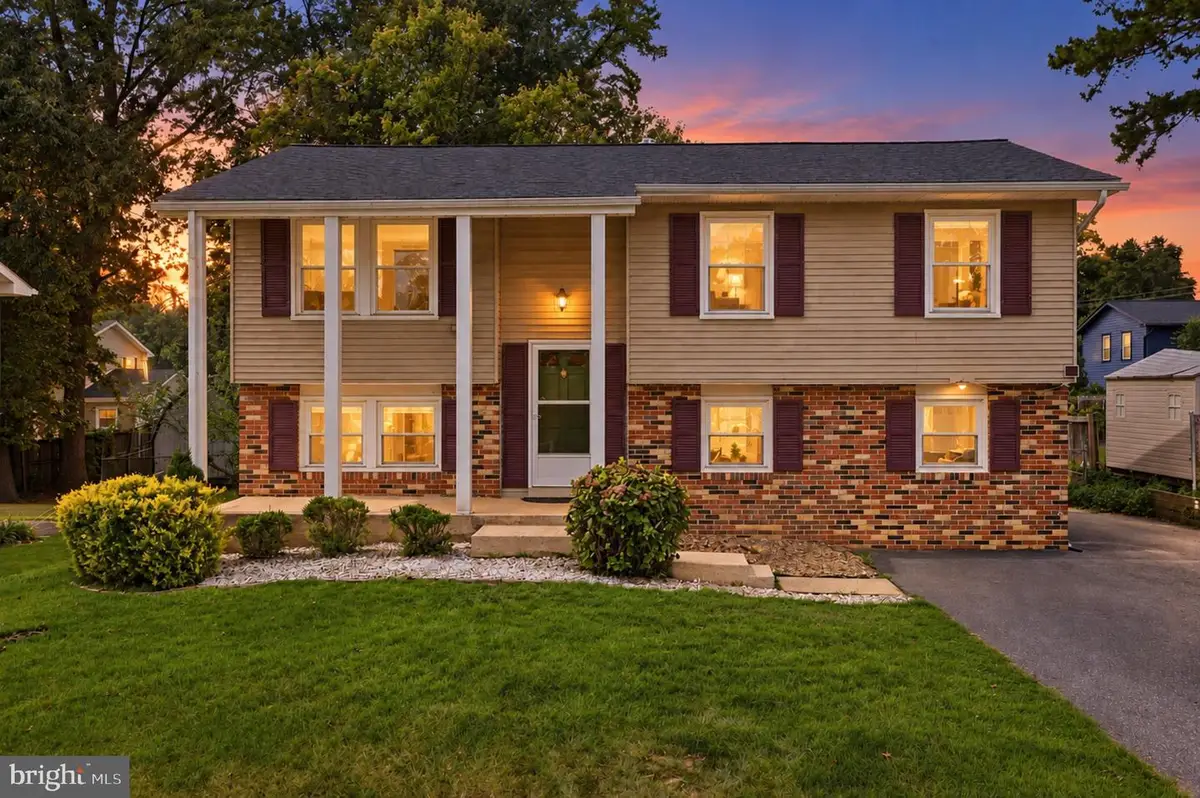 944 Autumnwood Dr, Gambrills, MD 21054 - #1
