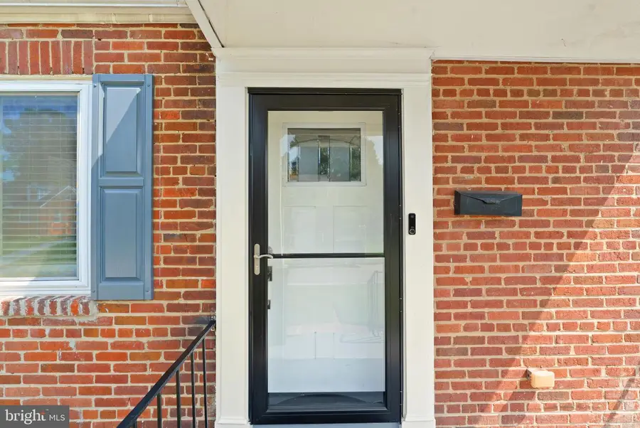 322 Maryland Ave Ne, Glen Burnie, MD 21060 - #2