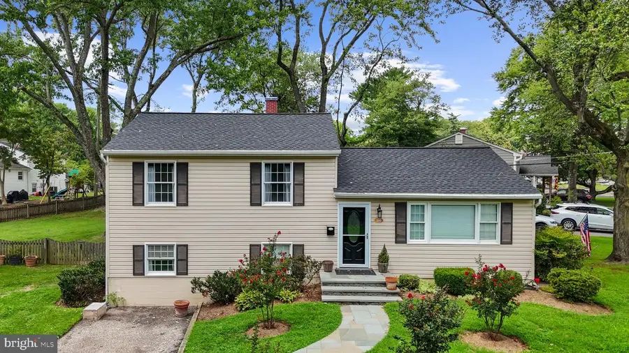 200 Hollyberry Rd, Severna Park, MD 21146 - #3