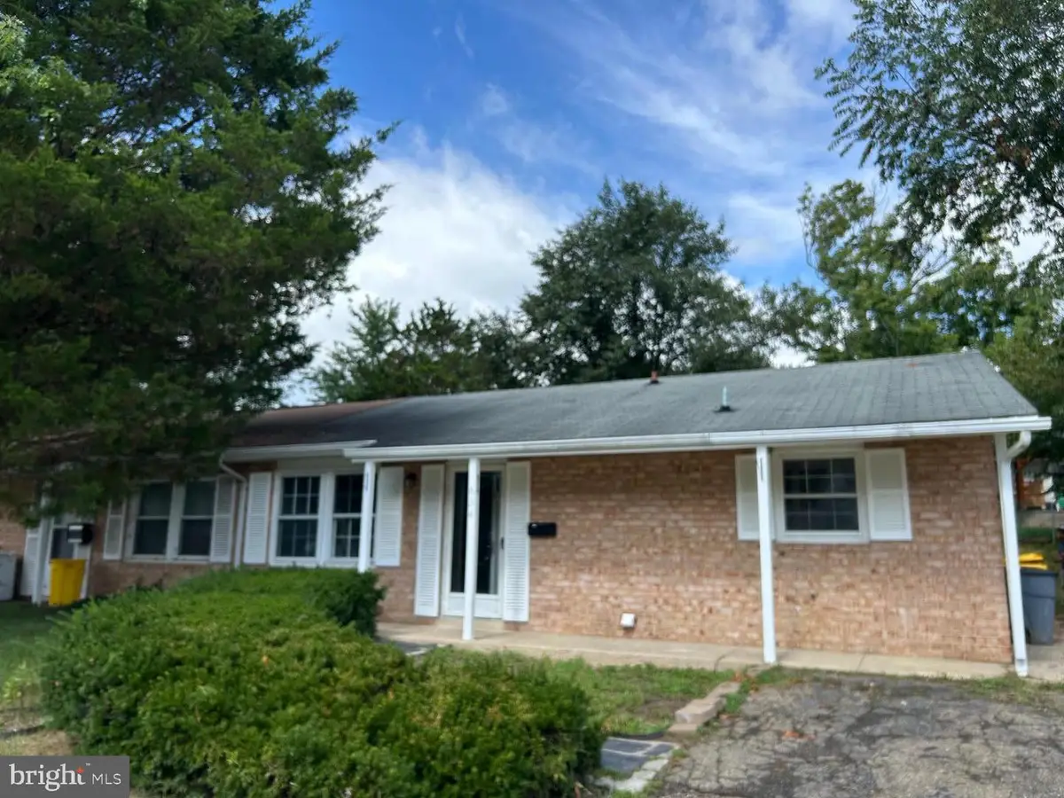 634 Chapelgate Dr, Odenton, MD 21113 - #1