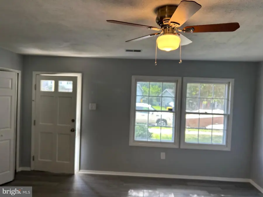 634 Chapelgate Dr, Odenton, MD 21113 - #3
