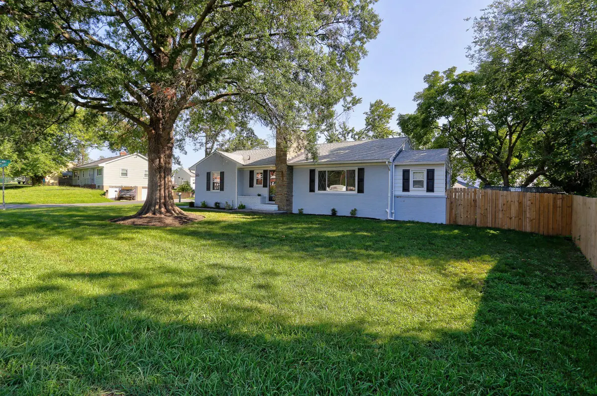 8231 Fort Smallwood Rd, Baltimore, MD 21226 - #1