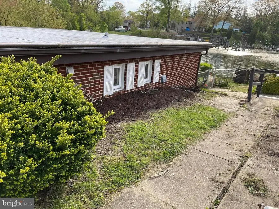 7678 Berry Dr, Pasadena, MD 21122 - #2