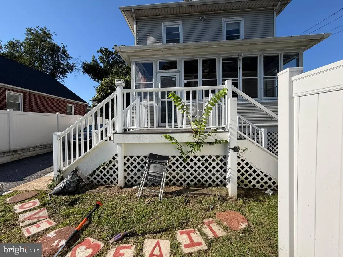 205 Charles St, Baltimore, MD 21225 - #1