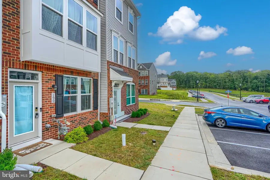 190 Woodgate Cir, Pasadena, MD 21122 - #2