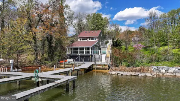 811 Long Cove Rd, GLEN BURNIE, MD 21060