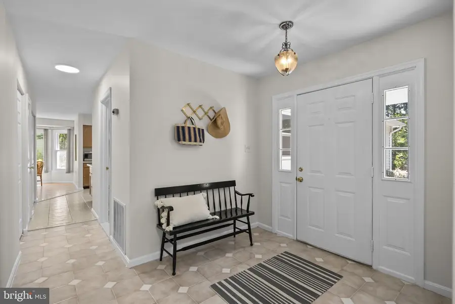 953 Mastline Dr, Annapolis, MD 21401 - #3