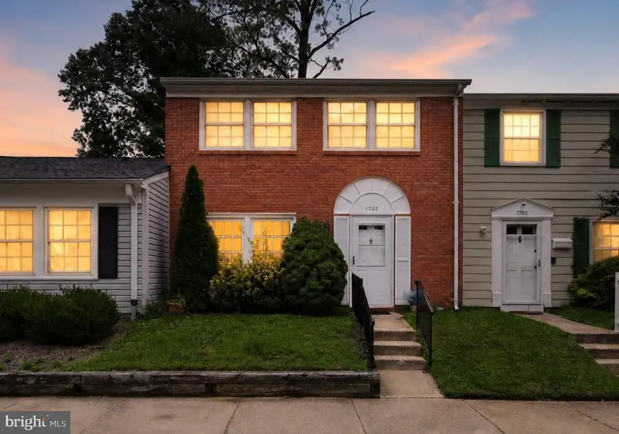 1707 Gunwood Pl, Crofton, MD 21114 - #2