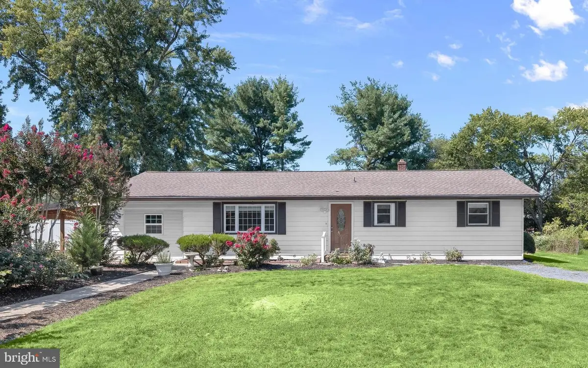 949 Oakdale Cir, Millersville, MD 21108 - #1